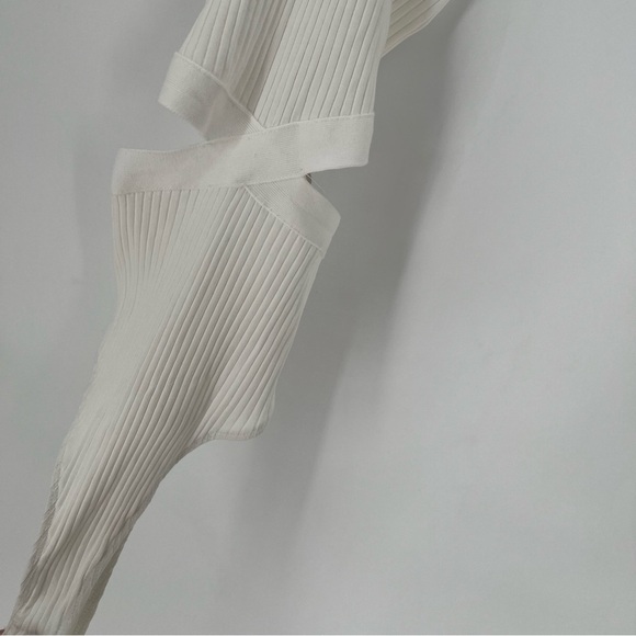 Zara Ribbed Halter Cut Out Criss Cross Open Back Bodysuit - Picture 3 of 7